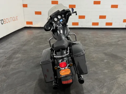 More photos of 2008 HARLEY DAVIDSON STREET GLIDE FLHX at Moto Boutique, OH