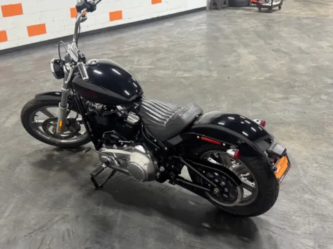 More photos of 2024 HARLEY DAVIDSON SOFTAIL STANDARD FXST at Moto Boutique, OH