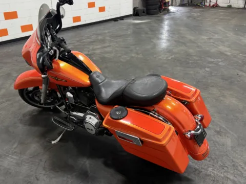 More photos of 2012 HARLEY DAVIDSON STREET GLIDE FLHX at Moto Boutique, OH