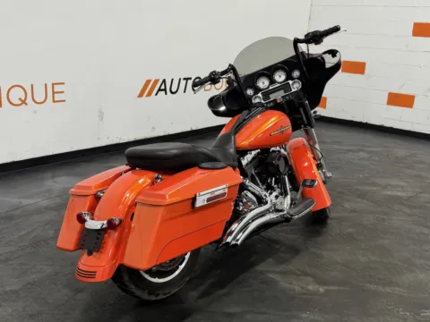 Another view of 2012 HARLEY DAVIDSON STREET GLIDE FLHX for sale in Columbus, OH at Moto Boutique