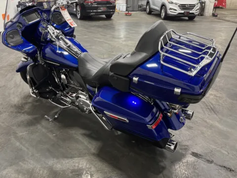 More photos of 2015 HARLEY DAVIDSON CVO ROAD GLIDE ULTRA FLTRUSE at Moto Boutique, OH