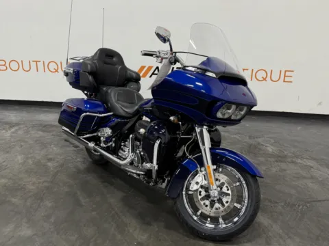 Photos of 2015 HARLEY DAVIDSON CVO ROAD GLIDE ULTRA FLTRUSE for sale in Columbus, OH at Moto Boutique