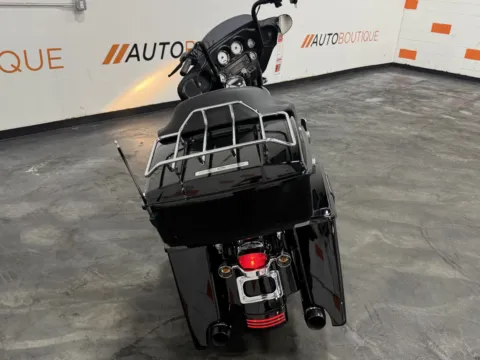 More photos of 2008 HARLEY DAVIDSON STREET GLIDE FLHX at Moto Boutique, OH