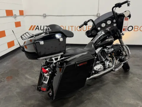 Another view of 2008 HARLEY DAVIDSON STREET GLIDE FLHX for sale in Columbus, OH at Moto Boutique