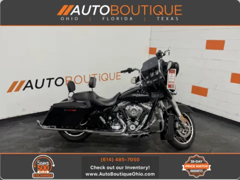Black 2012 HARLEY DAVIDSON STREET GLIDE FLHX for sale in Columbus, OH