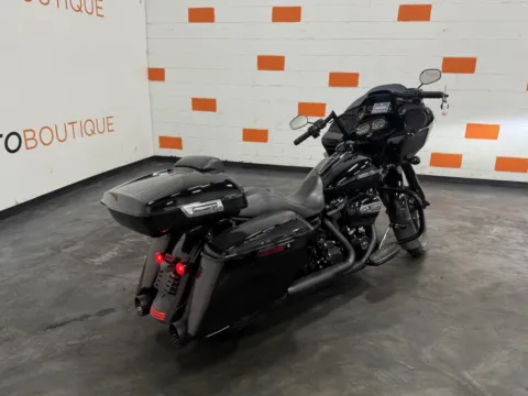 Another view of 2020 HARLEY DAVIDSON ROAD GLIDE SPECIAL FLTRXS for sale in Columbus, OH at Moto Boutique
