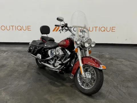 Photos of 2008 HARLEY DAVIDSON HERITAGE SOFTAIL CLASSIC ANNIVERSARY FLSTC for sale in Columbus, OH at Moto Boutique