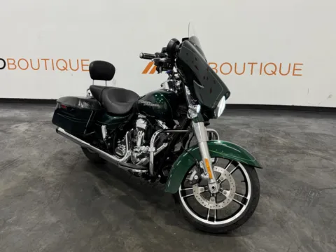 Photos of 2015 HARLEY DAVIDSON STREET GLIDE SPECIAL FLHXS for sale in Columbus, OH at Moto Boutique