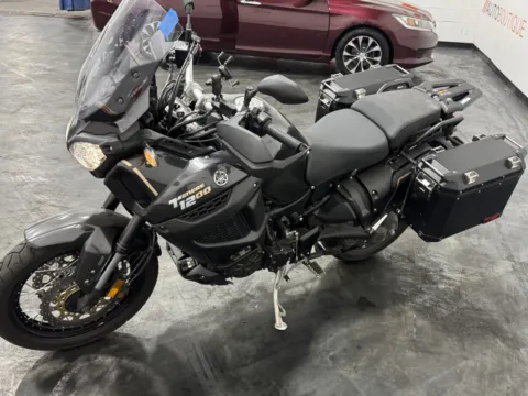 More photos of 2023 YAMAHA SUPER TENERE ES at Moto Boutique, OH