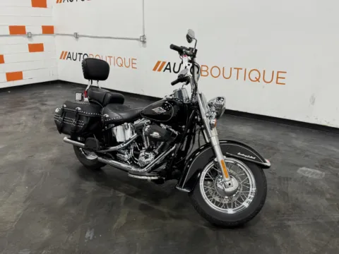 Photos of 2014 HARLEY DAVIDSON HERITAGE SOFTAIL CLASSIC FLSTC for sale in Columbus, OH at Moto Boutique
