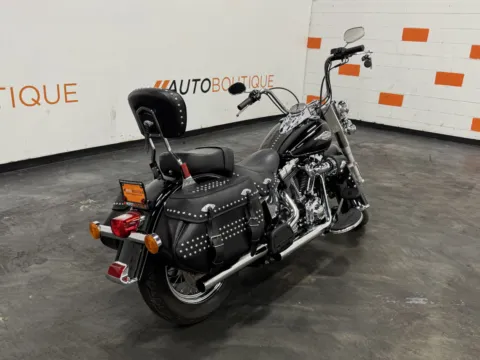 Another view of 2014 HARLEY DAVIDSON HERITAGE SOFTAIL CLASSIC FLSTC for sale in Columbus, OH at Moto Boutique