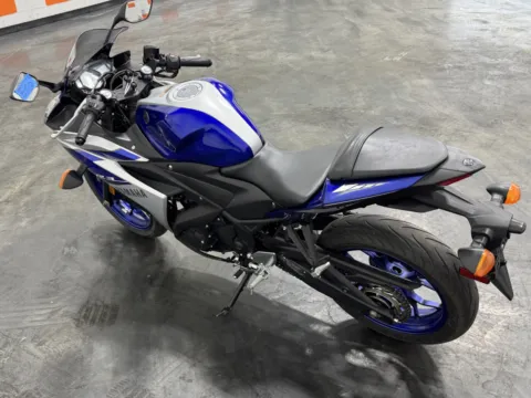 More photos of 2015 YAMAHA YZF-R3 at Moto Boutique, OH