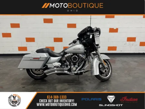 Silver 2010 HARLEY DAVIDSON STREET GLIDE FLHX for sale in Columbus, OH