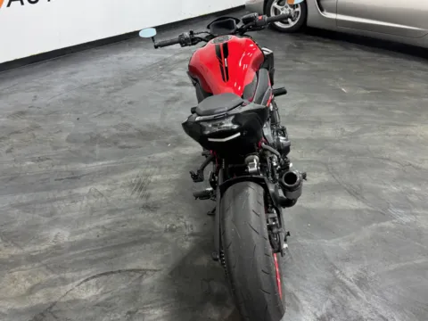More photos of 2024 KAWASAKI Z900 ABS at Moto Boutique, OH