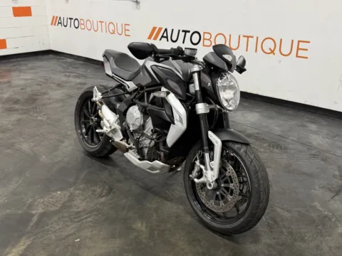 Photos of 2015 MV AGUSTA BRUTALE 800 DRAGSTER for sale in Columbus, OH at Moto Boutique