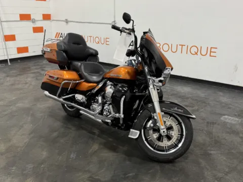 Photos of 2014 HARLEY DAVIDSON ULTRA LIMITED FLHTK for sale in Columbus, OH at Moto Boutique