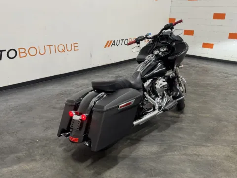 Another view of 2015 HARLEY DAVIDSON ROAD GLIDE FLTRX for sale in Columbus, OH at Moto Boutique