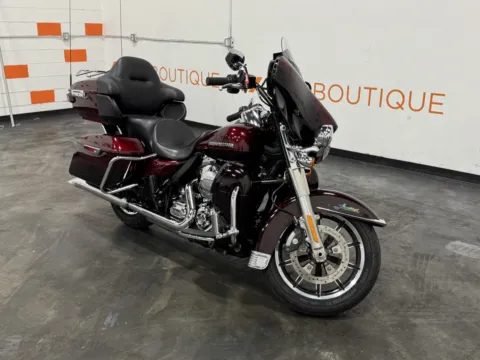 Photos of 2015 HARLEY DAVIDSON ULTRA LIMITED LOW FLHTKL for sale in Columbus, OH at Moto Boutique