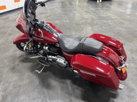 More photos of 2021 HARLEY DAVIDSON STREET GLIDE FLHX at Moto Boutique, OH
