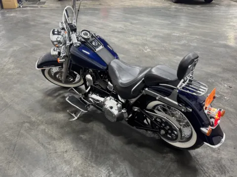 More photos of 2014 HARLEY DAVIDSON SOFTAIL DELUXE FLSTN at Moto Boutique, OH