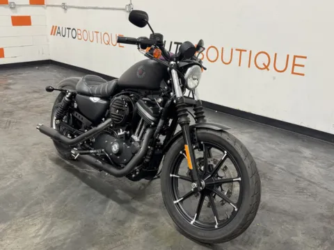 Photos of 2019 HARLEY DAVIDSON IRON 883 XL883N for sale in Columbus, OH at Moto Boutique