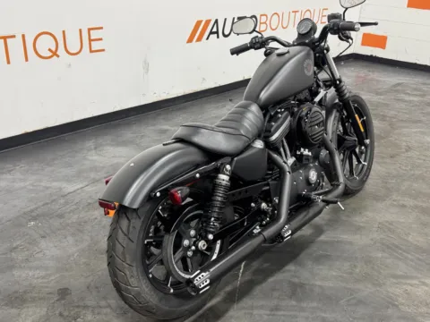 Another view of 2019 HARLEY DAVIDSON IRON 883 XL883N for sale in Columbus, OH at Moto Boutique
