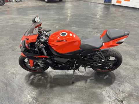 More photos of 2022 SUZUKI GSX-R600 at Moto Boutique, OH