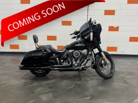 Black 2016 HARLEY DAVIDSON STREET GLIDE SPECIAL FLHXS for sale in Columbus, OH
