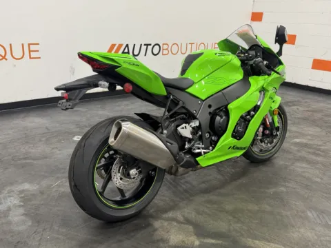 Another view of 2021 KAWASAKI NINJA ZX10RR for sale in Columbus, OH at Moto Boutique