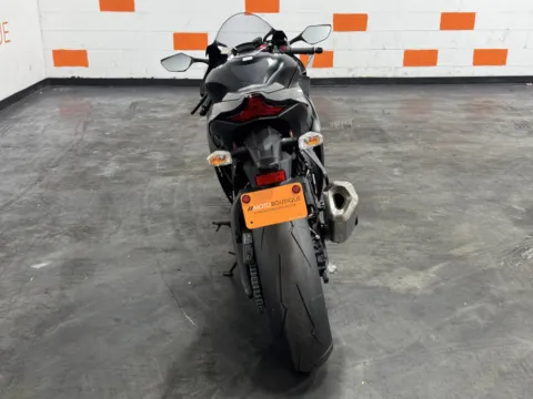 More photos of 2017 KAWASAKI NINJA ZX10RR at Moto Boutique, OH
