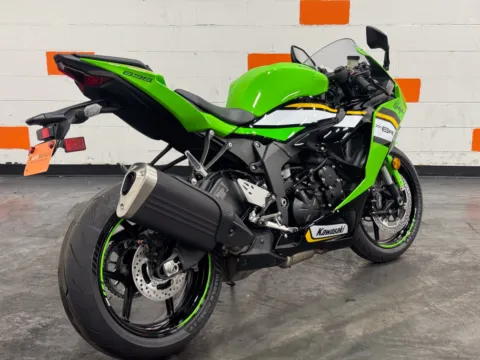 Another view of 2025 KAWASAKI NINJA ZX6R for sale in Columbus, OH at Moto Boutique