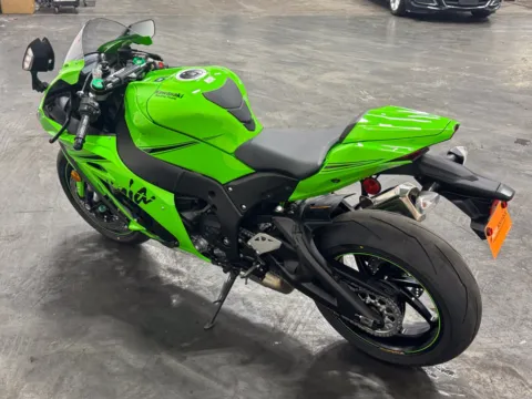 More photos of 2019 KAWASAKI NINJA ZX10RR at Moto Boutique, OH