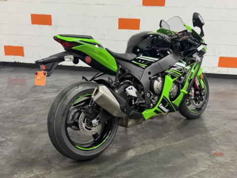Another view of 2016 KAWASAKI NINJA ZX10R for sale in Columbus, OH at Moto Boutique
