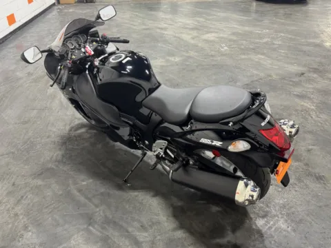 More photos of 2019 SUZUKI HAYABUSA GSX1300R at Moto Boutique, OH