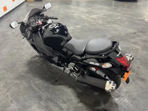 More photos of 2019 SUZUKI HAYABUSA GSX1300R at Moto Boutique, OH