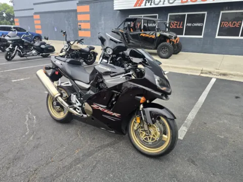 Photos of 2003 KAWASAKI ZX12R ZX-12R for sale in Columbus, OH at Moto Boutique