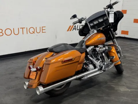 Another view of 2015 HARLEY DAVIDSON STREET GLIDE SPECIAL FLHXS for sale in Columbus, OH at Moto Boutique