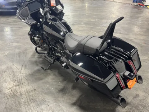 More photos of 2025 HARLEY DAVIDSON ROAD GLIDE FLTRX at Moto Boutique, OH