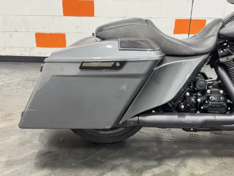More photos of 2021 HARLEY DAVIDSON STREET GLIDE SPECIAL FLHXS at Moto Boutique, OH