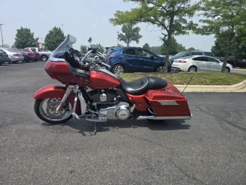 Another view of 2013 HARLEY DAVIDSON ROAD GLIDE CUSTOM FLTRX for sale in Columbus, OH at Moto Boutique