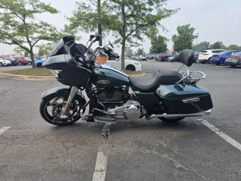 More photos of 2024 HARLEY DAVIDSON ROAD GLIDE FLTRX at Moto Boutique, OH
