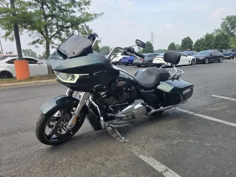 More photos of 2024 HARLEY DAVIDSON ROAD GLIDE FLTRX at Moto Boutique, OH
