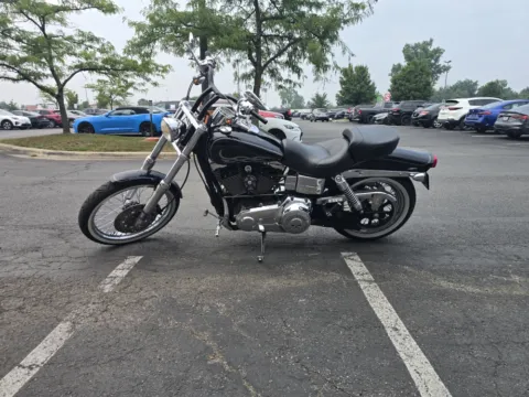 Photos of 2006 HARLEY DAVIDSON WIDE GLIDE FXDWGI for sale in Columbus, OH at Moto Boutique
