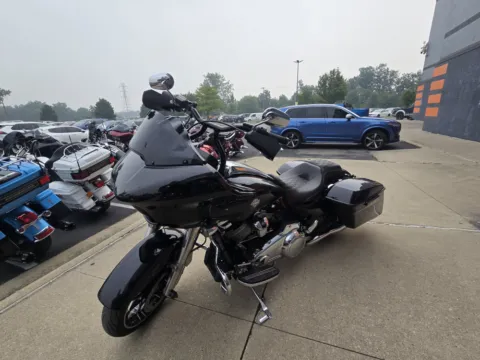 Another view of 2021 HARLEY DAVIDSON ROAD GLIDE SPECIAL FLTRXS for sale in Columbus, OH at Moto Boutique