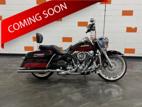 Red 2010 HARLEY DAVIDSON ROAD KING CLASSIC FLHRC for sale in Columbus, OH