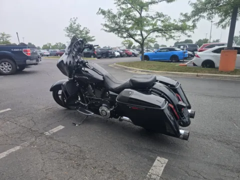 Photos of 2016 HARLEY DAVIDSON STREET GLIDE CVO SPECIAL FLHXSE for sale in Columbus, OH at Moto Boutique