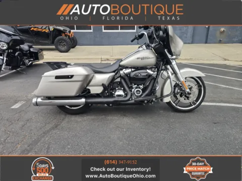 Beige 2018 HARLEY DAVIDSON STREET GLIDE FLHX for sale in Columbus, OH