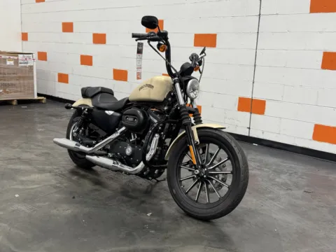 Photos of 2014 HARLEY DAVIDSON 883 IRON XL883N for sale in Columbus, OH at Moto Boutique