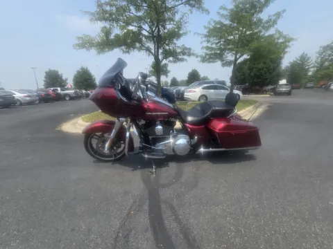 More photos of 2016 HARLEY DAVIDSON ROAD GLIDE SPECIAL FLTRXS at Moto Boutique, OH
