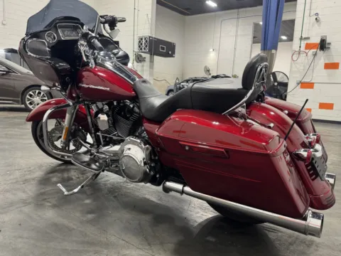 More photos of 2016 HARLEY DAVIDSON ROAD GLIDE SPECIAL FLTRXS at Moto Boutique, OH